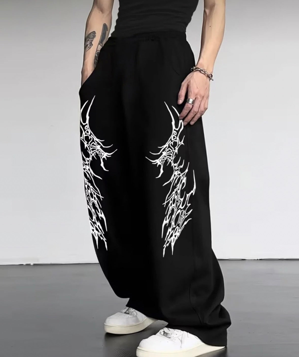 Siyah Baskılı Unisex Baggy Kesim Geniş Paça Yazlık Eşofman